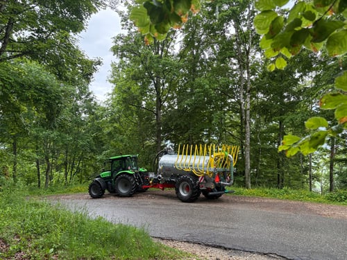 Tracteur Deutz-Fahr 5115 tonne à lisier JEANTIL 6500