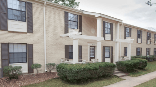 Brentwood apartments in Decatur