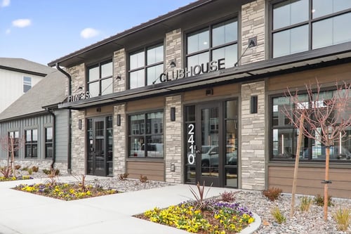 Apartment building at The Logan Luxury Apartments in Nampa, ID