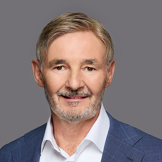 Headshot of Darrel Ripley