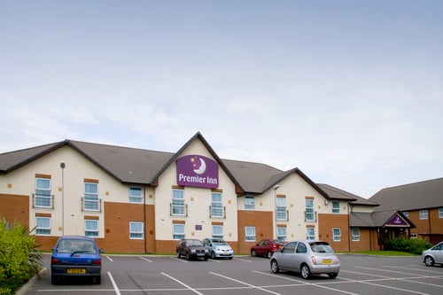 Premier Inn Norwich Airport hotel exterior