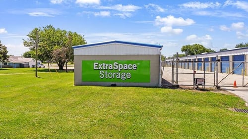 Extra Space Storage