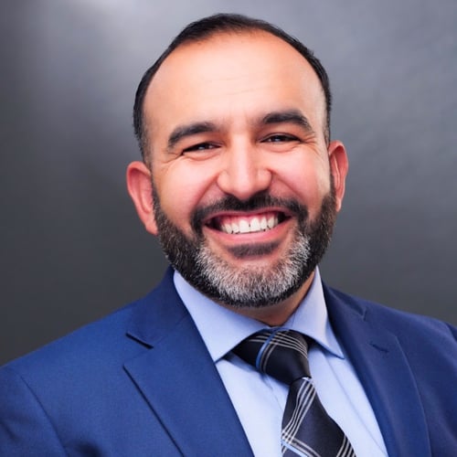 Oscar Alcala Headshot Image