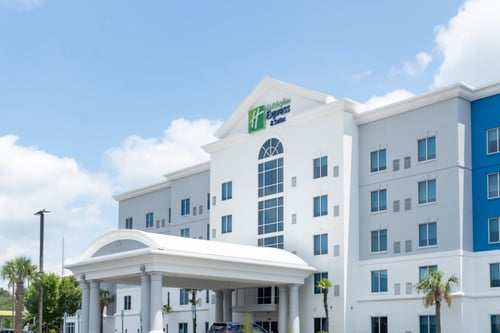 Holiday Inn Express Fort Jackson Exterior