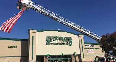 The front entrance of Sportsman's Warehouse in Eureka