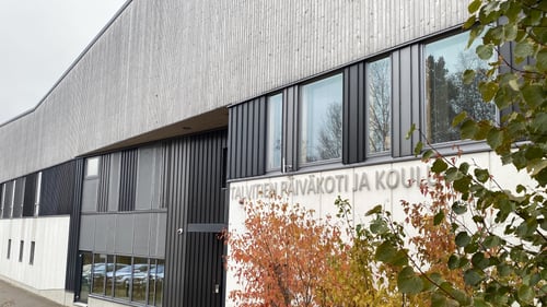 Talvitien päiväkoti.