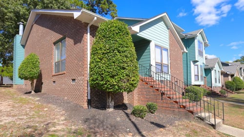 Tartan Place Apartments exterior