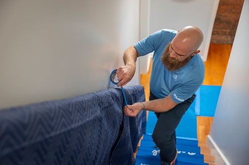 Mover pad wrapping the staircase to protect the home