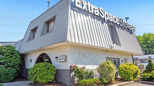 Extra Space Storage