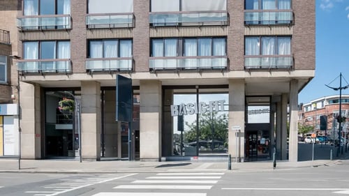 Basic-Fit Brussels Woluwe-St-Lambert Av. George Henri - front club outside