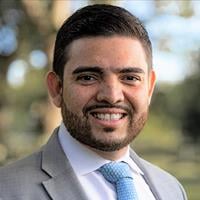 Jan Zambrano Headshot Image