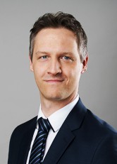 Mag. Johannes Joven
9500