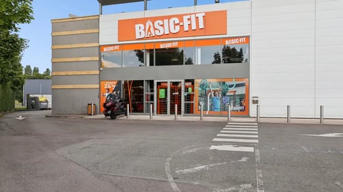 Basic-Fit Terville rue Linkling 24/7 - front club outside