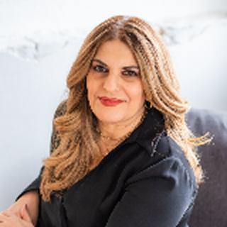 Headshot of Maria Bragues