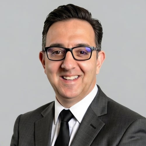 Headshot of Bruno Pellegrini, a wealth advisor at Chase