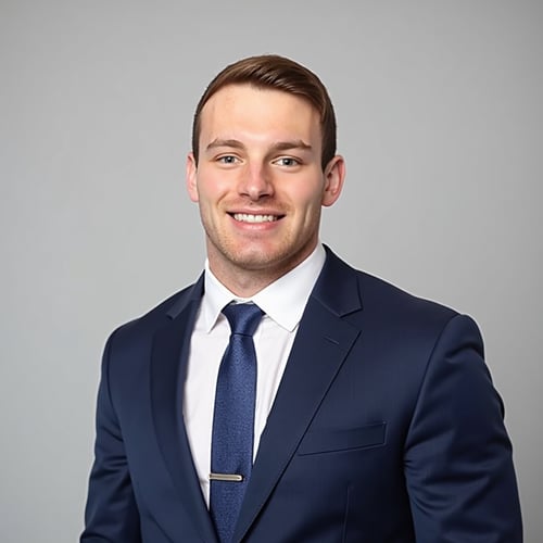 Headshot of Justin Kaplan, a wealth advisor at Chase