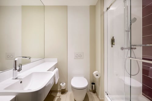 Premier Inn Germany bathroom with shower