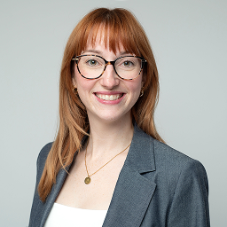 Sophie McGregor headshot.