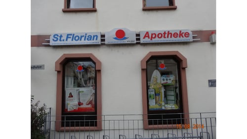 Aussenansicht der St. Florian-Apotheke Reilingen