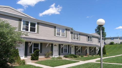 Rolling Pines Apartments exterior