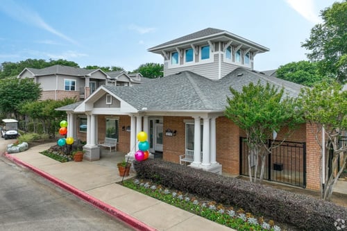 Silverleaf Apartments Google Cover Photo