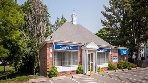 Salem Five Bank in Salem, MA Highland Avenue