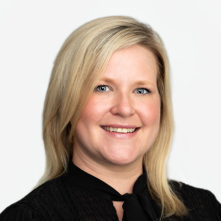 Headshot of Christie Leeder