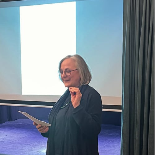 Intervention sur le marketing digital et son impact sur la performance et la croissance des activités entrepreneuriales.