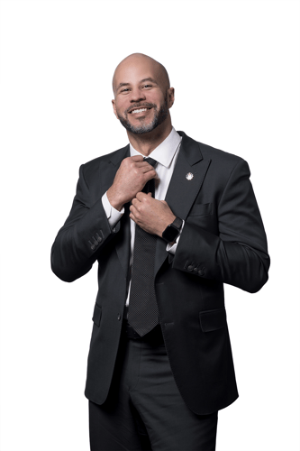 Jon Cornish doing up his tie