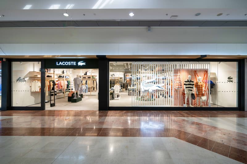 Close Up - Store