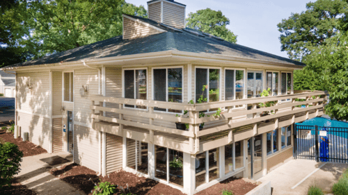 River Pointe Apartments exterior