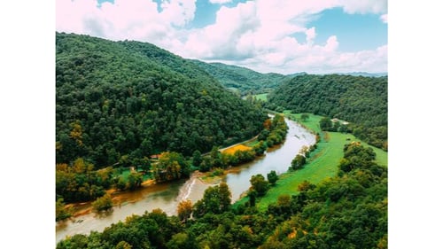 A horseshoe bend on the Clinch River at Clinch River Valley State Park