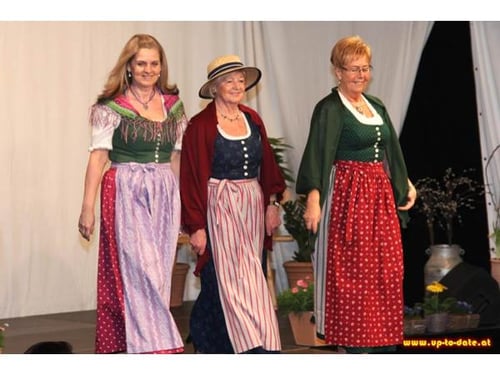 Trachten Wichtlstube  in 4650 Edt bei Lambach - Modeshow
