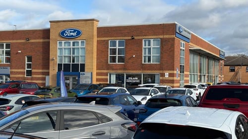 Evans Halshaw Ford Ashton Under Lyne Dealership Exterior