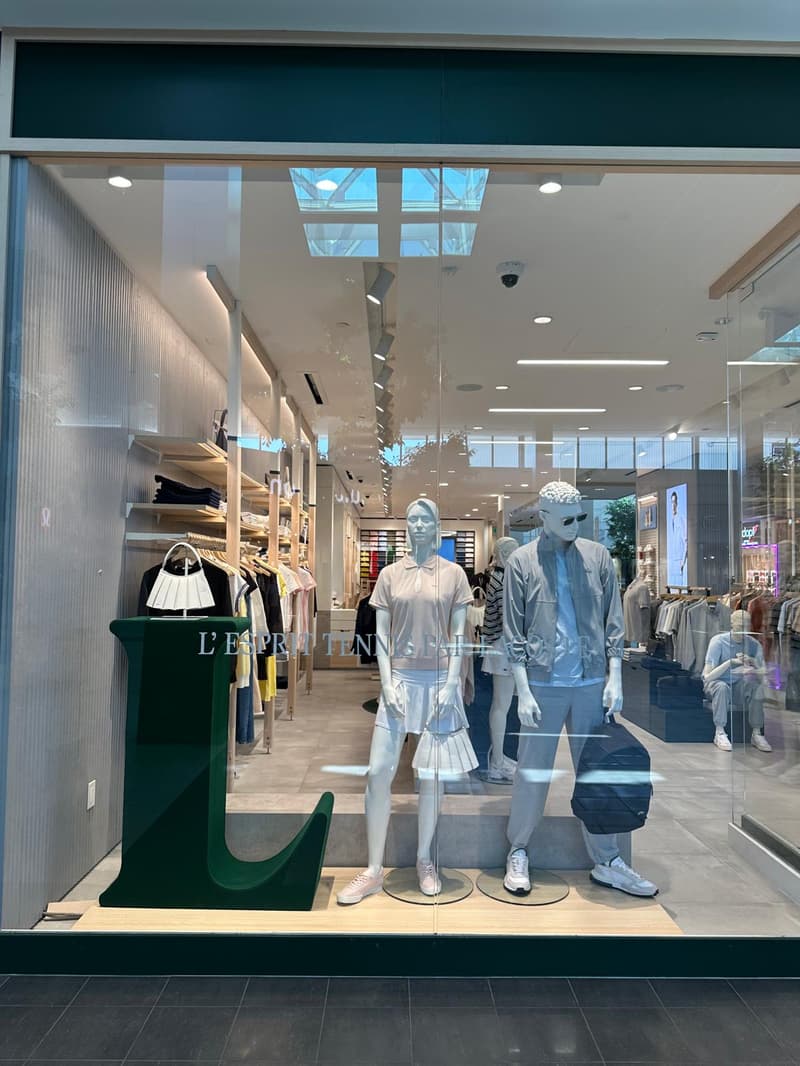 Close Up - Store