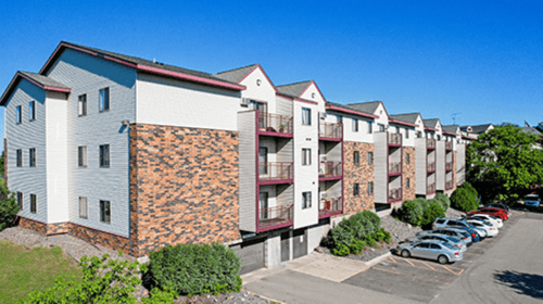 Pointe West Apartment exterior