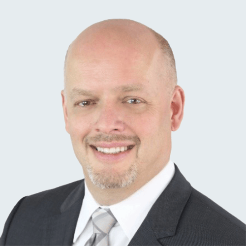 Headshot of Curtis Scragg