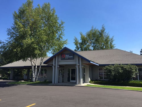 Exterior image of First Interstate Bank in Lakeside, Montana.