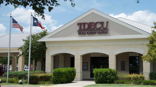 TDECU Rosenberg Exterior