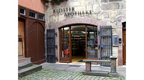 Aussenansicht der Kloster-Apotheke