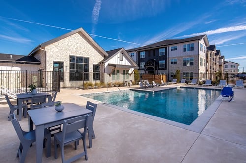 Apartments with swimming pool at Matlock Flats, Arlington, TX, 76001
