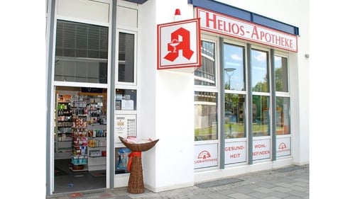Aussenansicht der Helios-Apotheke