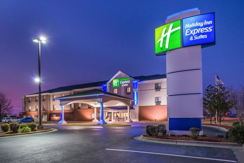 Holiday Inn Express & Suites Lonoke AR