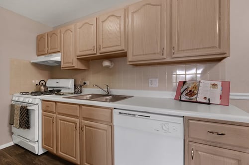 Kitchen at St Charles Square in Carol Stream, IL 60188