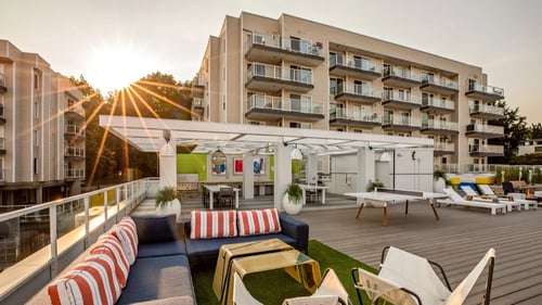 Rooftop Courtyard with Views at Summit at Lake Union, Seattle WA 98109