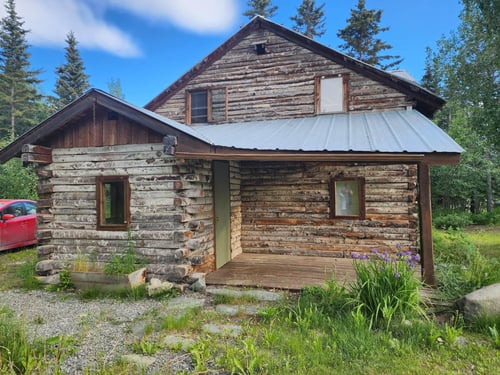 Large, Remote, Vacation Cabins for Rent in Alaska