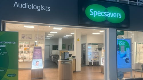 Specsavers Opticians and Audiologists - Middleton