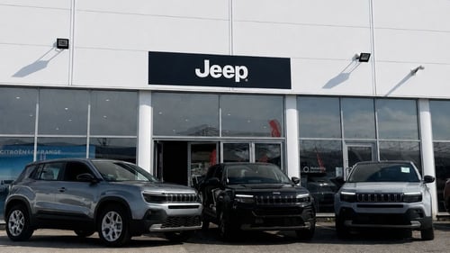 Evans Halshaw Jeep Cardiff exterior