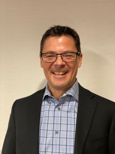 Darren Carmelo Headshot