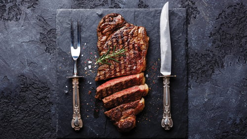 USDA Prime steak and fresh Gulf seafood served at Coast Chophouse, a Biloxi steak and seafood restaurant inside Harrah’s Gulf Coast.